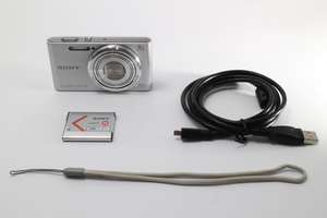 4752- ソニー SONY Cyber-shot DSC-W730-S シルバー 1610万画素 光学8倍 美品