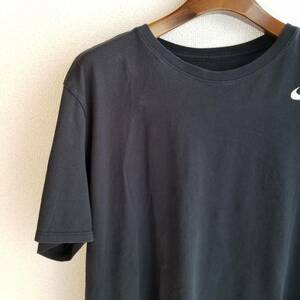 NIKE ナイキ トップス Tシャツ プリント ラウンドネック 無地 ロゴ 半袖 メンズ サイズXL 黒 Xmm26