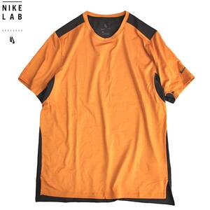 【新品】ナイキ ラボ エッセンシャルズ 半袖 Tシャツ【744：ライトブラウン】S（USサイズ）Nike Lab Essentials TR BL Top