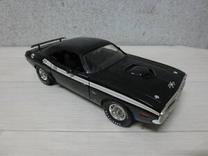 ERTL アーテル 1/18 DODGE CHALLENGER ダッジ・チャレンジャー