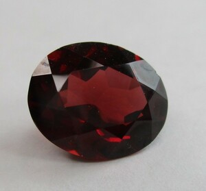 J-232　ガーネット　ルース　3.8ct 　