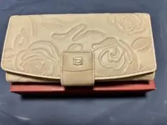 GIUDIジウディ長財布　花柄型押し