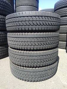 ☆バリ山！☆　185/75R15　106/104L　LT　BRIDGESTONE　BLIZZAK　W979　スタッドレス　４本　A293