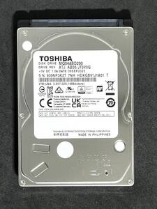  ★ 2TB ★　TOSHIBA / MQ04ABD200 【使用時間：758ｈ】2023年製　稼働少 2.5インチ内蔵HDD 9.5mm/SATA/5400rpm[管理■3K2T]