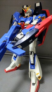 バンダイ　マスターグレード　MSZ-006　ゼータガンダム Ver.2.0 中古完成品 MG