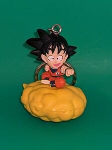 ◇ドラゴンボールZ　やわらか筋斗雲付キーホルダー　孫悟空　バンプレスト　非売品・当時物・2005年　アニメグッズ