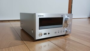 ☆美品☆　ONKYO ネットワークCDレシーバー シルバー CR-N765 オンキョー CDレシーバー