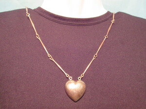 GEORG JENSEN HEART PENDANTHEAD &THIGHBONE CHAIN 40.0ｇ 稀少・美品・入手困難経年変化有 GJで洗浄済気分一新豪華に着飾り秋の装い 