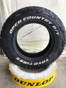 ★超バリ溝★TOYOTIRES OPEN COUNTRY R/T トーヨー オープンカントリー 185/85R16 105/103 LT8PR 2020年製造 中古品1本