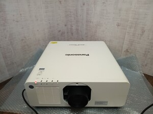 必見!!　 Panasonic　 パナソニック　PT-RZ670JW PT-RZ670 プロジェクター DLPプロジェクター　WUXGA 6500lm ジャンク