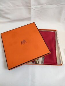 U477 1円～ 中古品 エルメス HERMES 大判 スカーフ 乗馬風景 シルク 白タグ無し 赤 レッド レディース ファッション