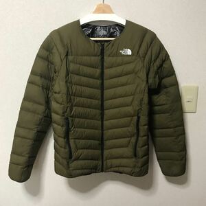 送料込　洗濯乾燥済　THE NORTH FACE サンダーラウンドネックジャケット 　NY81713 メンズSサイズ　カーキ色