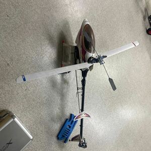 ラジコン　飛行機　リモコン付き　エンジンラジコン飛行機　4CHスケールヘリ 動作未確認　セート　引き取り限定　長野発