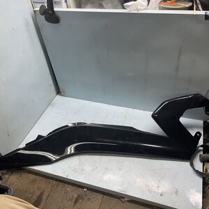 BMW C650GT サイドカウル　サイドカバー フェンダー　純正品　4663 7725044