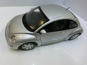 1/18 ＶＷ ニュービートル（1999）