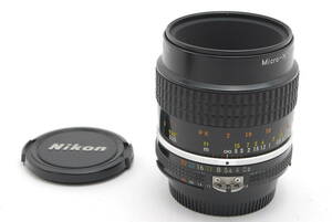 Nikon Ai-s Micro NIKKOR 55mm f2.8 動作も写りもOKです。概ねキレイです。前後キャップ付きです。