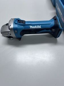 makita 18v 100mm充電式ディスクグラインダ　GA402DRF 4V 18V