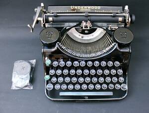 【美品】 1935 UNDERWOOD PORTABLE 【新品リボン付】 アンダーウッド タイプライター アンティーク ヴァイオレット・エヴァーガーデン