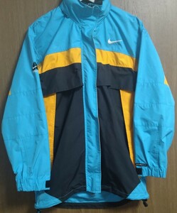 NIKE ACG ナイロンジャケット　マウンテンパーカー　Sサイズ