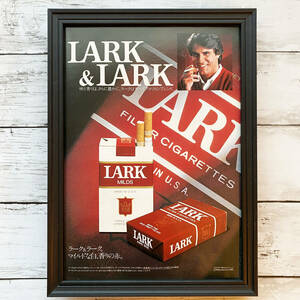 額装品◆LARK&LARK ラーク&ラーク 白 赤 タバコ /昭和レトロ/80年代/ポスター風広告/A4サイズ額入り/アートフレーム　YP32-1