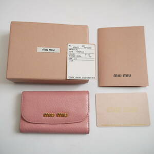 $ 美品 $ 箱付き■ ミュウミュウ ■ miumiu ■ マドラス 本革 レザー製・ 6連キーケース■ ストロベリーピンク × ゴールド金具■ 送料無料