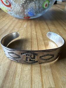 ナバホ バングル スワティカ 卍 NAVAJO SILVER BANGLE 20s 1920年代