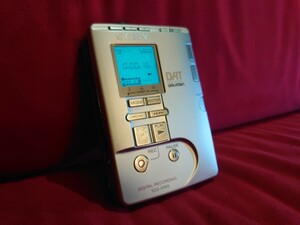 【SONY】TCD-D100 DAT WALKMAN PORTABLE RECORDER ソニー DAT ウォークマン ポータブル カセットレコーダー