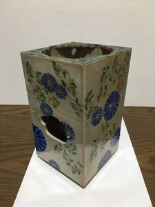 古伊万里　香炉　金彩菊花模様　時代物　高さ約21.5ｃｍ　青磁　花瓶　茶道具