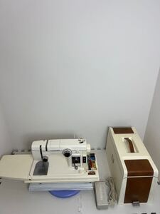 通電確認済み　JANOME ミシン　MODEL 805 電動ミシン 裁縫 ジャノメミシン 家庭用ミシン フットペダル付き　動作未確認【ジャンク】