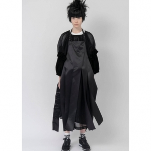 新品！コムコム コムデギャルソンCOMME des GARCONS 袖ベロア切替シフォンギャザーデザインワンピース 黒XS 【レディース】