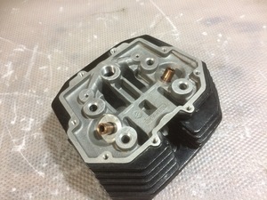 MOTO GUZZI V11系　シリンダーヘッド　28022460　未使用　000010222100