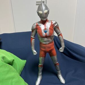 エクスプラスウルトラマン円谷プロストア限定版中古商品です。箱無し説明書なしになります。台座と支え棒はあります。