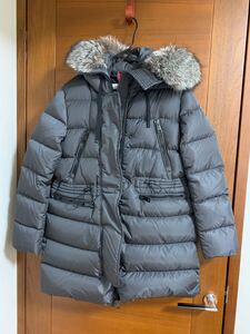 極美品　モンクレール　aphrotiti グレー　2 moncler 人気