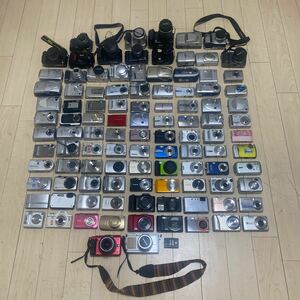 デジカメ　本体　Canon Nikon Panasonic OLYMPUS SONY FUJIFILM CASIO 大量　計105点 まとめて　まとめ　現状品　ジャンク品　