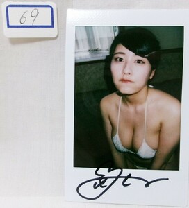 ちとせよしの 直筆サイン入り生チェキ特典 現場写真 白ビキニ 69