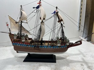 Heller エレール 帆船模型 プラモデル 1/200 HMS Elizabethan イギリス海軍 HMS エリザベス 完成品