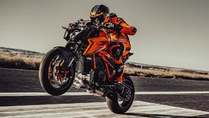 BT MOTO 社製 ECU書き換えソフトウエア KTM 1390 SUPERDUKE R 2024 年式