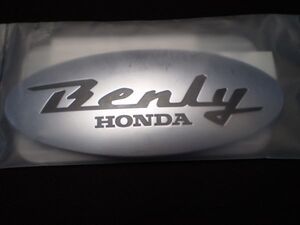 CD50 純正 右　タンクエンブレム 新品 ベンリー50S フューエルタンク エンブレム BENLY ベンリイ CD50SV 　 .065