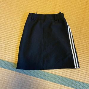 キッズ　タイトスカート ライン入　１５０ 黒