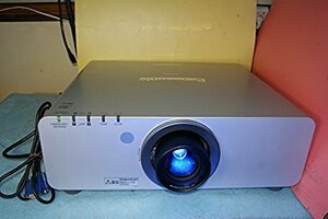 PANASONIC プロジェクター　PT-D5000S 5000ルーメン　HDMI対応可能　動作確認済 難あり