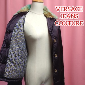 VERSACE JEANS COUTURE／ヴェルサーチェ ジーンズ クチュール／ヴェルサーチ／ダウンジャケット／アウター／グレカ模様