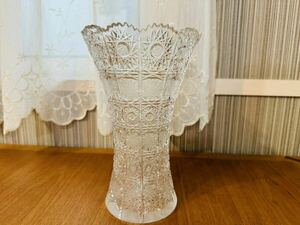 BOHEMIA CRYSTAL ボヘミアクリスタル カットガラス 花瓶 フラワーベース 花器 花入れ 約20.5cm