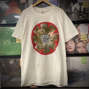 RED HOT CHILI PEPPERS / USED T-SHIRT (古着 VINTAGE ヴィンテージ バンドTシャツ)