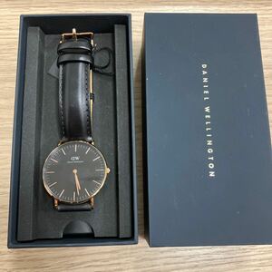 ダニエルウェリントン Daniel Wellington 腕時計 クォーツ 黒文字盤 DW00100139 稼働品