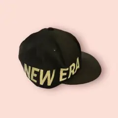 NEW ERA 黒 ゴールド刺繍ロゴ