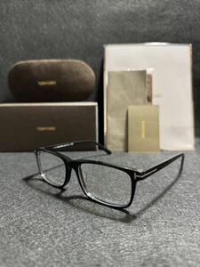 トムフォード　TOM FORD 5584 ブラック メガネ　フレーム　黒縁　伊達　オシャレTF