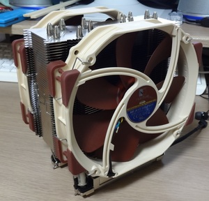 ★☆Noctua NH-U14S DX-4677 Intel Xeon LGA4677用CPUクーラー ほぼ未使用☆★