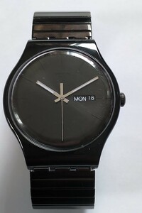 スウォッチ swatch 2012 ビッグサイズ 41mm 電池交換済み 純正伸縮ブレス仕様 デイデイト 艶ありブラック カッコいい スタンダード