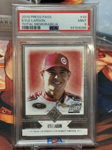 PSA9 2014 PressPass Total Memorabilia KYLE LARSON RC ルーキー カード