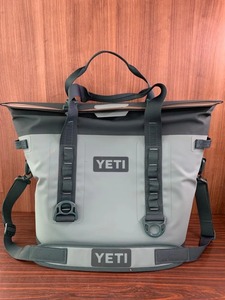 A30　Yeti ソフトクーラー ホッパーM30　アウトドア　レジャー　クーラーバッグ